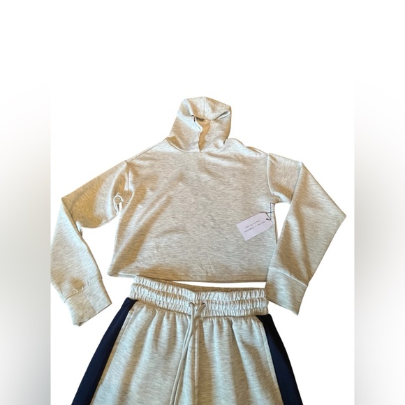 NWT Better Together 2 Piece Light Gray Hooded Sweatsuit Outfit in Size XS - Picture 7 of 14